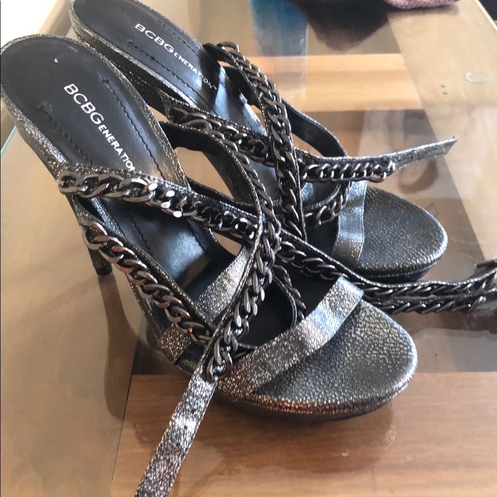 Women’s straps heel.